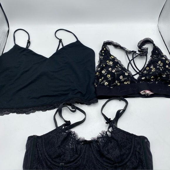 Victoria's Secret Other - Victoria's Secret Black Floral Lace Bralette Sexy Lace Boho Cami Lot 32B Corset